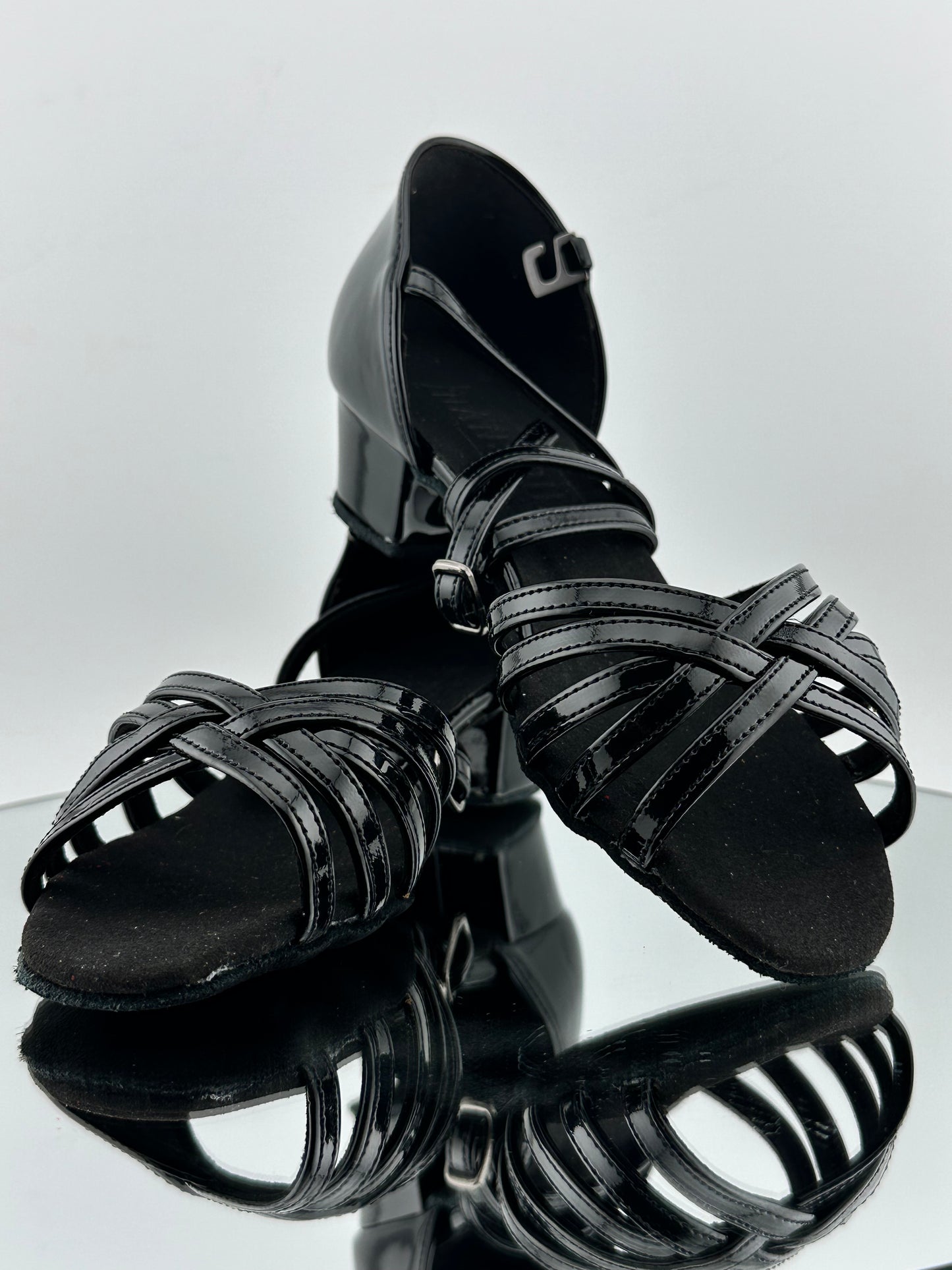 Queen-Black Patent Leather